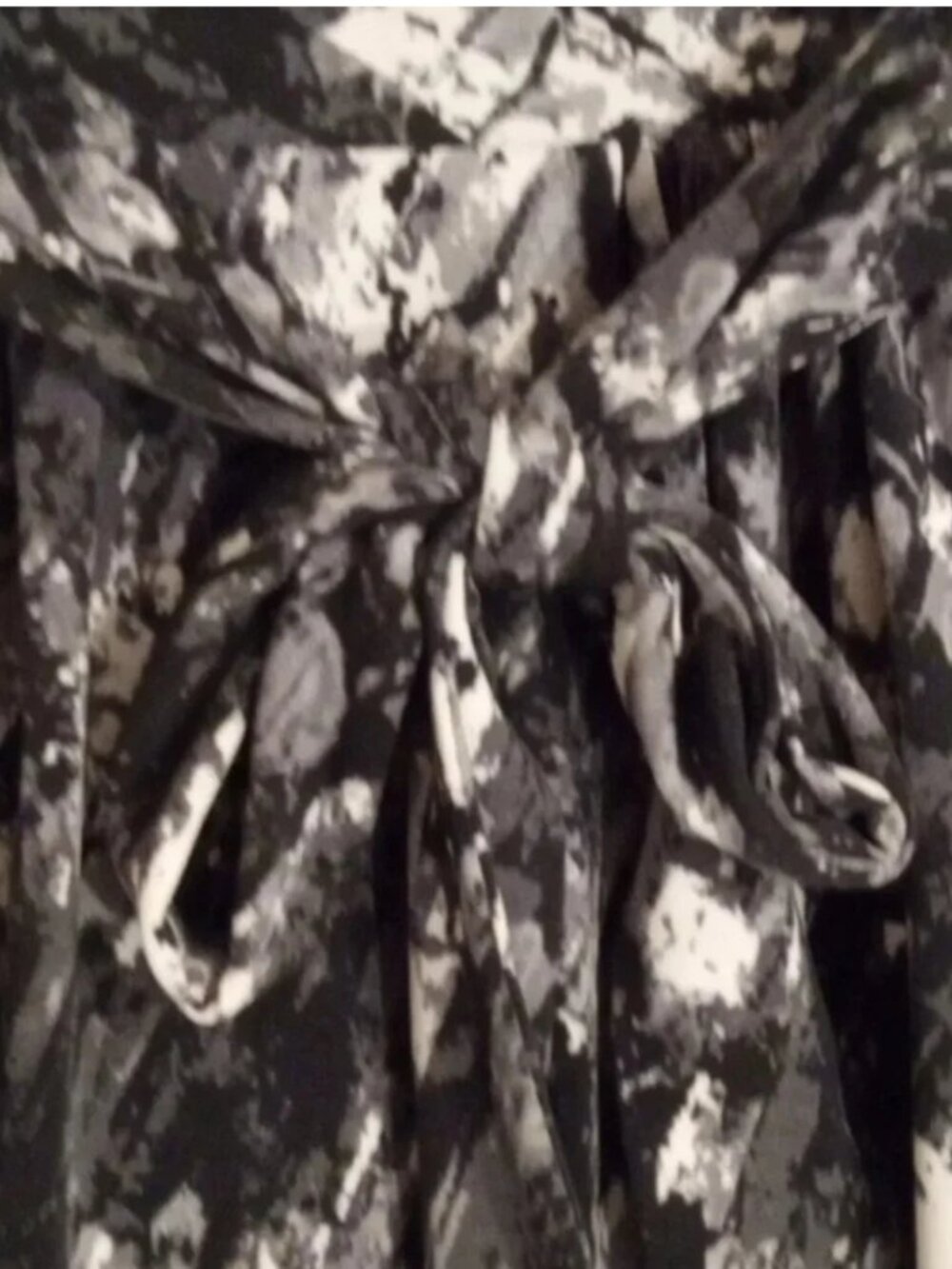 Trulli - Black, white & gray dress - flattering fit - Picture 3 of 6